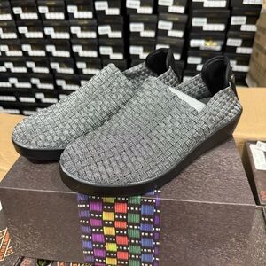 Bernie Mev Cha Cha Smooth Woven Silver Grey Shoes US 9 EU 40